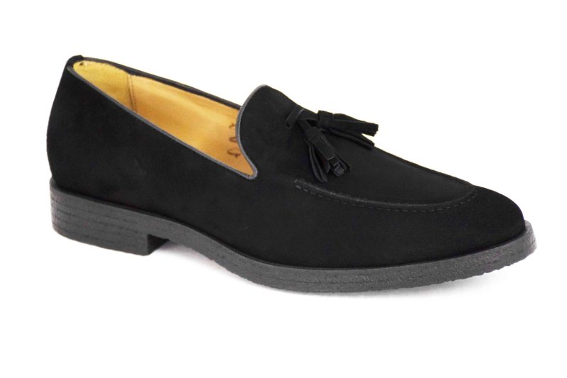 Mocassino con Nappine Scamosciato
