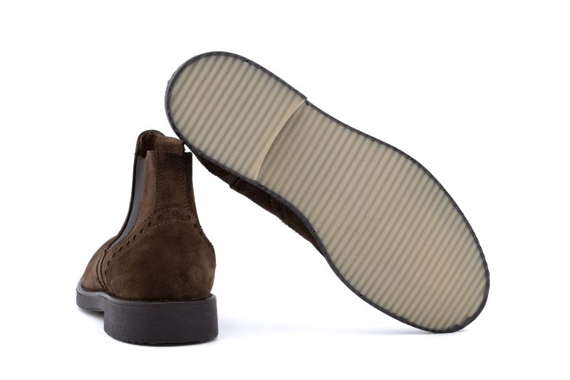 CHELSEA BOOT CON CODA DI RONDINE