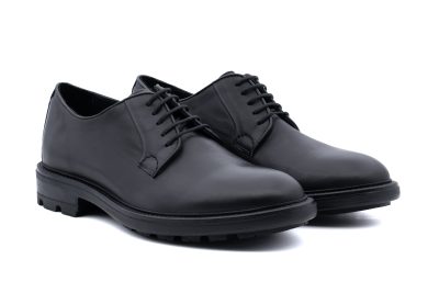 Derby stringata