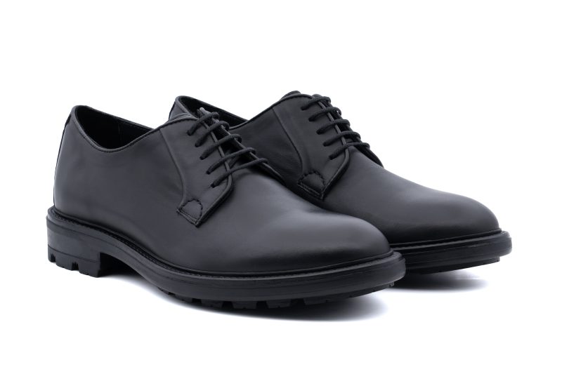 Derby stringata