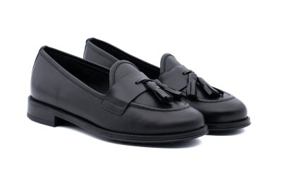 Mocassino in pelle con nappine