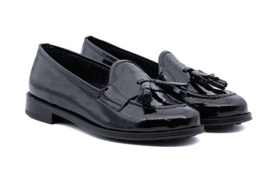 Mocassino in pelle spazzolata con nappine